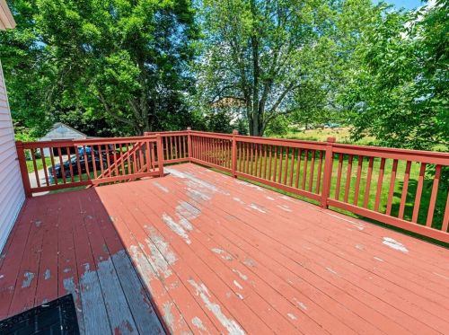 1626 Main St, Leicester MA 01524-1917 exterior