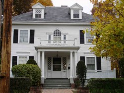 167 Woodward St, Newton, MA 02461-1343