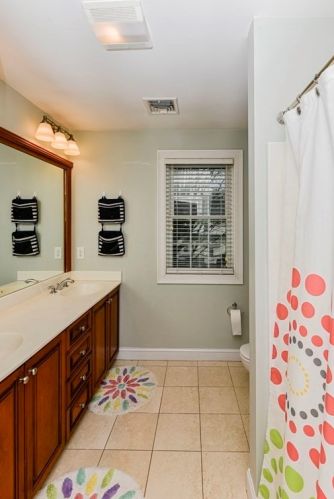 51 Hastings Rd, Dedham MA 02026-5407 exterior