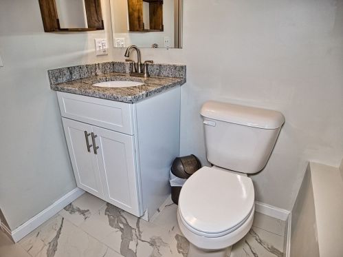 341 Courtney St, Fall River MA 02720-6726 exterior