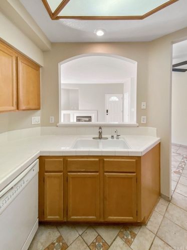 8070 Treeview Ct, Anaheim CA 92808-1553 exterior