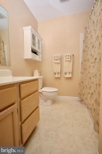 161 Evan Ct, West Deptford NJ 08086-2008 exterior