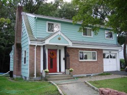 1884 Washington St, Newton, MA 02466-3008