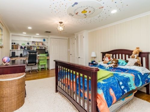 146 Arnold Rd, Newton MA 02459-3046 exterior