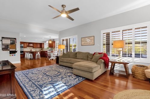 22209 41st St, Phoenix AZ  85050-6898 exterior