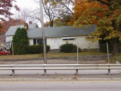 1087 Boylston St, Newton, MA 02461-1344