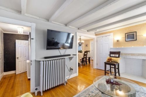 186 Mt Vernon St, Lawrence MA 01843-3302 exterior