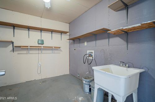 3910 Edgemont Ave, Phoenix AZ 85035-1533 exterior