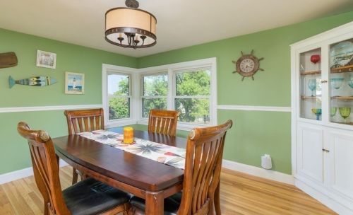 94 Great Hl Dr, Weymouth MA 02189 exterior