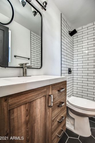 3212 Captain Dreyfus Ave, Phoenix AZ  85032-6146 exterior