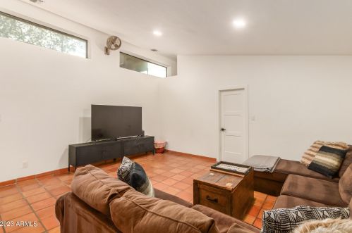 4238 35th Way, Phoenix, AZ 85018-4714