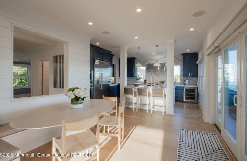 670 Little Silver Point Rd, Little Silver NJ  07739-1737 exterior