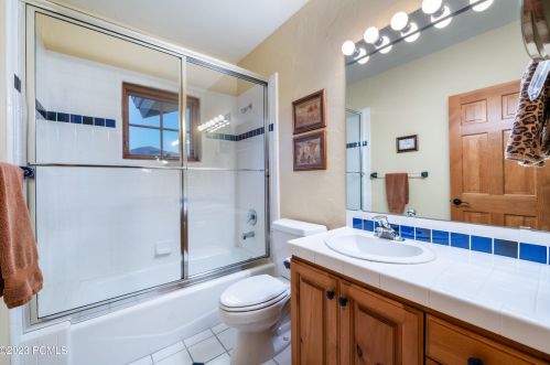 2068 Mahre Dr, Park City UT 84098-8508 exterior