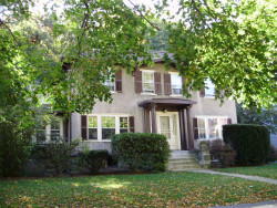 44 Stearns St, Newton, MA 02459-2464