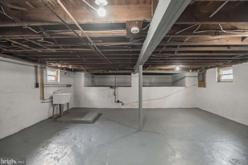 1635 Delaware St, West Deptford NJ 08066-1416 exterior