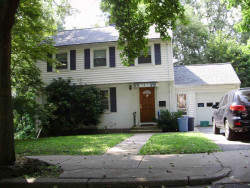 44 Kendall Rd, Newton, MA 02459-2623