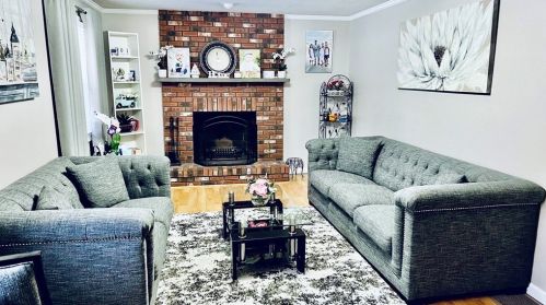 11 Grove Ave, Montgomery MA  01085-1308 exterior