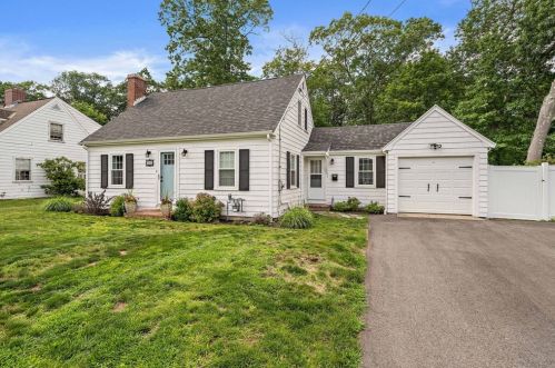 95 Homestead Ave, Weymouth, MA 02188-2125