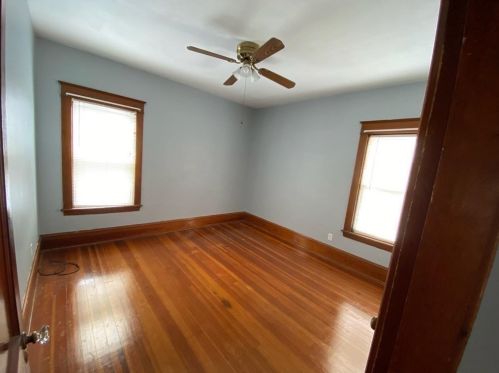 67 Barnes St, Fall River MA 02723-3205 exterior