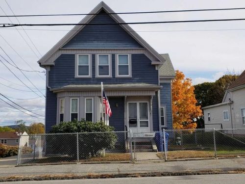 47 Woodland St, Lawrence, MA 01841-2940