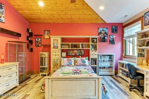 4712 Pace Dr, Park City UT 84098-6631 exterior