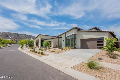 9412 9th St, Phoenix, AZ 85042-2664