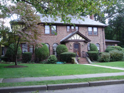 64 Valentine Park, Newton, MA 02465-2940