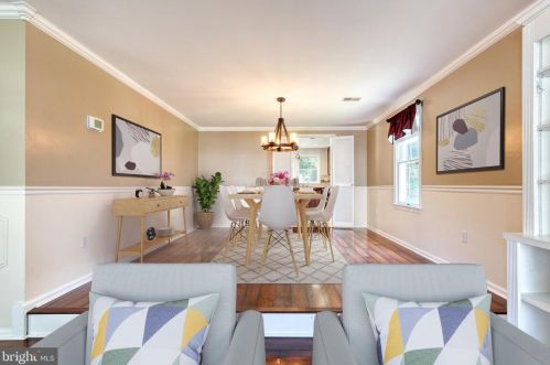 6645 Windsor Ct, Columbia MD 21044-4147 exterior