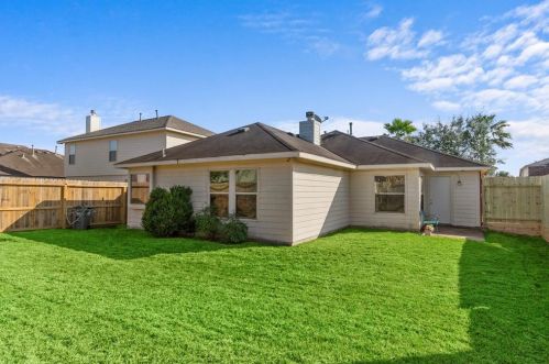 18134 Brightwood Park Ln, Richmond TX 77407-2293 exterior