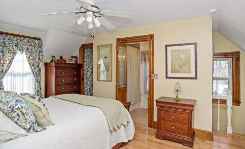 221 Union St, Weymouth MA 02190-2827 exterior