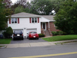 237 Dedham St, Newton, MA 02461-2117