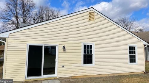 109 Carriage Hill Ct, Columbus NJ  08022-1067 exterior