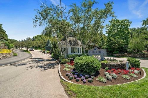 108 Westcliff Dr, Plymouth MA  02360-1478 exterior