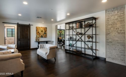 6630 32nd St, Phoenix AZ  85042-4814 exterior