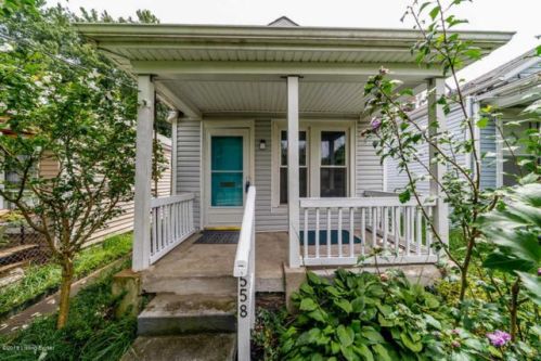 558 Lilly Ave, Louisville KY  40217-1824 exterior