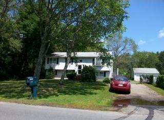 560 Auburn St, East Bridgewater, MA 02324-3428