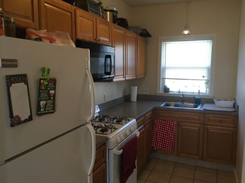 21 Pear St, Fall River MA 02720-5324 exterior