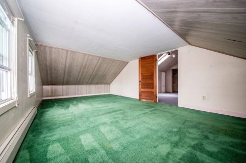 95 Chestnut St, New Bedford MA 02740-5254 exterior