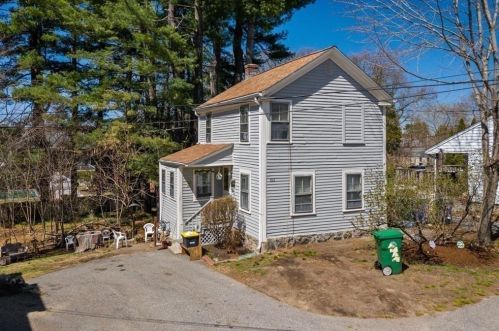 613 Grove St, Newton MA  02462-1317 exterior