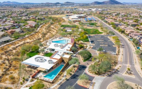 21824 39 St, Phoenix AZ 85050-4881 exterior