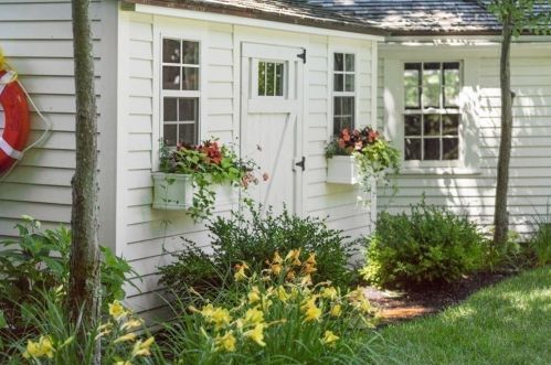 107 Leavitt St, Hingham MA 02043-2973 exterior