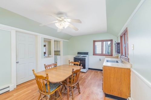 19 Friend St, Taunton MA 02780-2924 exterior