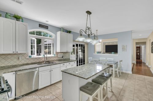 21 Tuscany Dr, Jackson Twp NJ 08527-3168 exterior