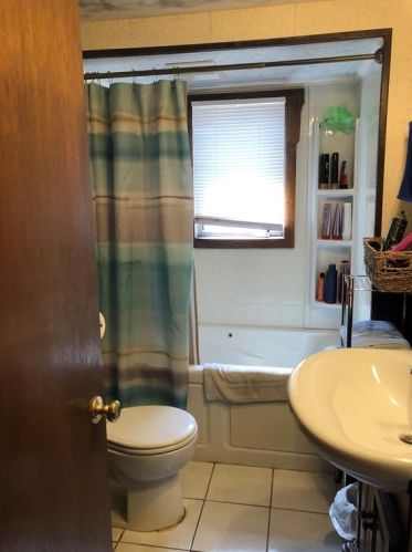 89 Charles St, Whitman MA 02382-2005 exterior