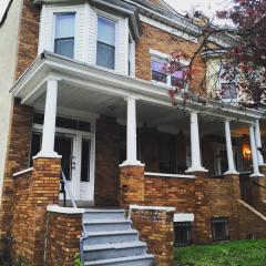 809 Brooks Ln, Baltimore MD  21217-4650 exterior