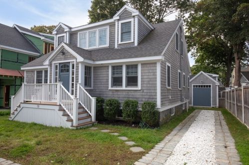 12 Whiton Ave, Hingham MA  02043-1329 exterior