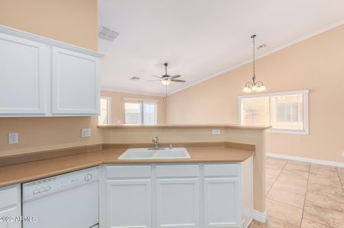 812 Chambers St, Phoenix AZ 85040-9061 exterior