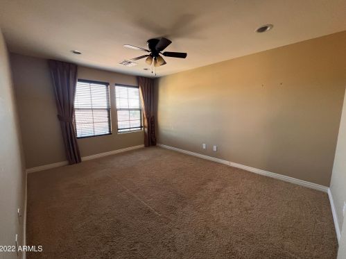 1937 77th Dr, Phoenix, AZ 85035-5115