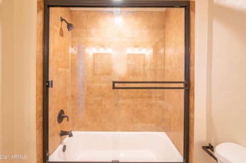 1724 Clarendon Ave, Phoenix AZ 85033-4121 exterior