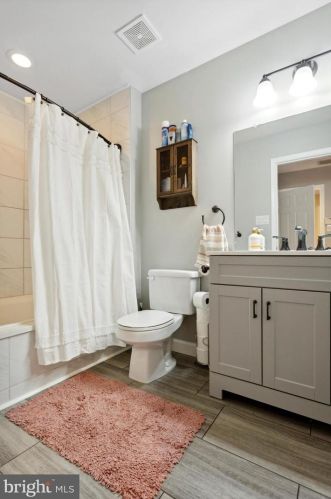 1504 Beacon Hill Dr, Erial NJ  08081-1168 exterior